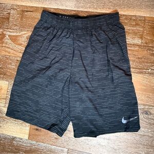 Nike Flex Woven Dri-Fit Training Shorts / Men’s Small / Black and Grey